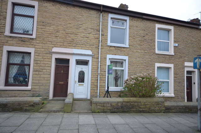  Image of 2 bedroom Terraced house to rent in Walmsley Street Darwen BB3 at Darwen Lancashire, BB3 3AD