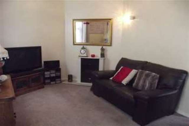  Image of 2 bedroom Detached house to rent in Kirby Road Walton on the Naze CO14 at Walton on the Naze, CO14 8QT