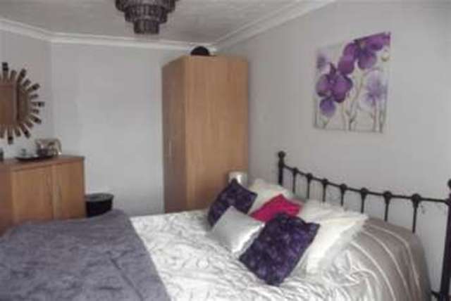  Image of 2 bedroom Detached house to rent in Kirby Road Walton on the Naze CO14 at Walton on the Naze, CO14 8QT