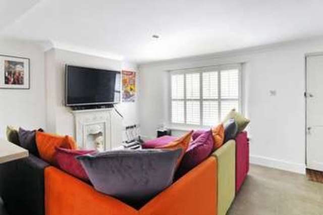  Image of 3 bedroom Terraced house for sale in Warwick Place Worthing BN11 at Warwick Place  Worthing, BN11 3EU