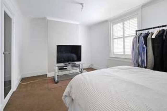  Image of 3 bedroom Terraced house for sale in Warwick Place Worthing BN11 at Warwick Place  Worthing, BN11 3EU