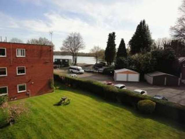 Image of 2 bedroom Flat to rent in Warwick Road Solihull B92 at Warwick Road  Solihull, B92 7AN