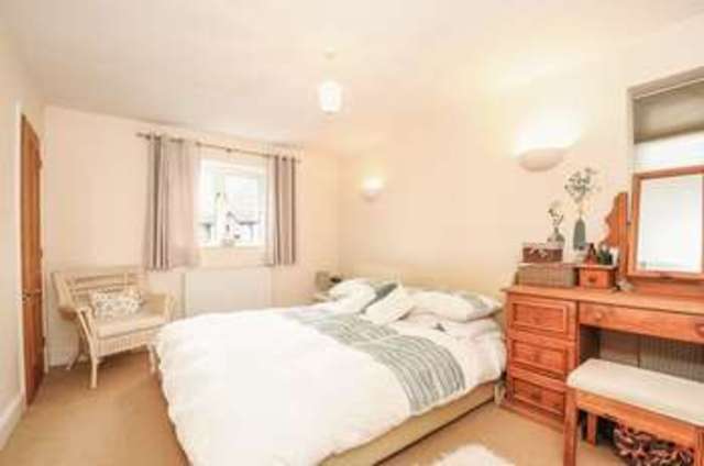  Image of 4 bedroom Detached house for sale in Waylands Uffington Faringdon SN7 at Waylands Uffington Faringdon, SN7 7RR