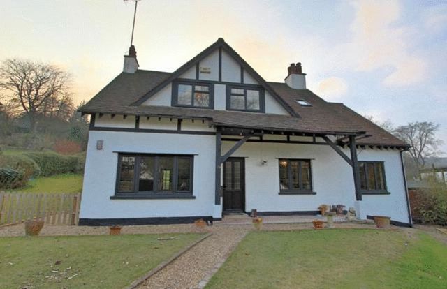  Image of 4 bedroom Detached house for sale in Weald Way Caterham CR3 at Weald Way  Caterham, CR3 6EL