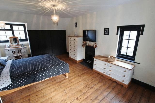  Image of 4 bedroom Detached house for sale in Weald Way Caterham CR3 at Weald Way  Caterham, CR3 6EL