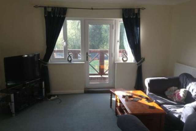  Image of 2 bedroom Flat for sale in Wren Drive West Drayton UB7 at West Drayton, UB7 7NR