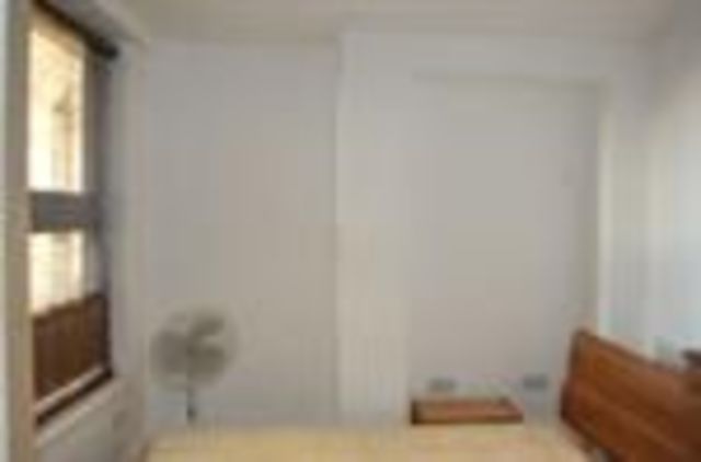  Image of 1 bedroom Flat to rent in West End Lane London NW6 at London, NW6 1RE