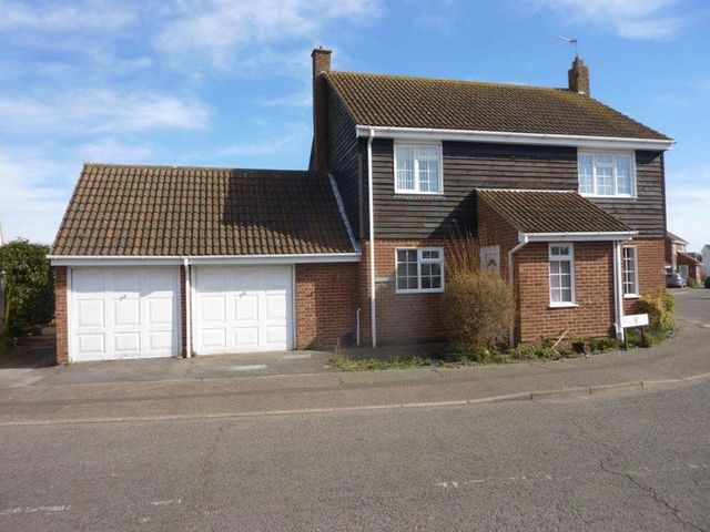  Image of 4 bedroom Detached house for sale in Spruce Close West Mersea Colchester CO5 at Spruce Close West Mersea Colchester, CO5 8PU