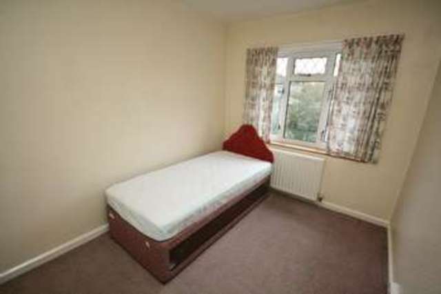  Image of 2 bedroom Flat to rent in Westbury Lane Bristol BS9 at Westbury Lane Coombe Dingle BRISTOL, BS9 2PB