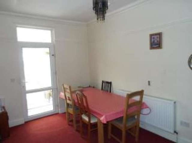  Image of 4 bedroom Terraced house for sale in Ramuz Drive Westcliff-on-Sea SS0 at Westcliff-on-Sea Essex Prittlewell, SS0 9JN