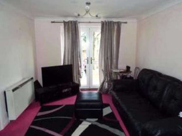  Image of 1 bedroom Flat for sale in Westgate Court Waltham Cross EN8 at Waltham Cross Hertfordshire Waltham Cross, EN8 8RZ