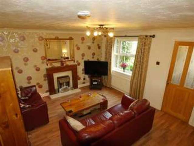  Image of 4 bedroom Property for sale in Westminster Drive Rodley Leeds LS13 at Westminster Drive Leeds Leeds, LS13 1PE