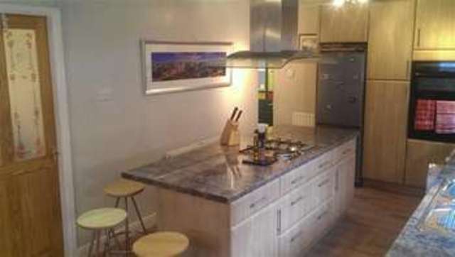  Image of 4 bedroom Property for sale in Westminster Drive Rodley Leeds LS13 at Westminster Drive Leeds Leeds, LS13 1PE