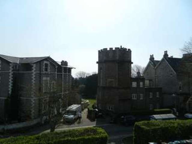  Image of 2 bedroom Flat for sale in Shrubbery Avenue Weston-super-Mare BS23 at Shrubbery Avenue  Weston-s-Mare, BS23 2JX