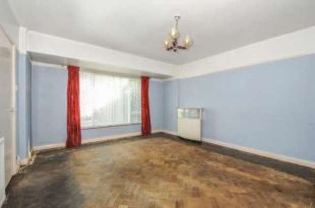  Image of 3 bedroom Terraced house for sale in Westward Road London E4 at London  Highams Park, E4 8LX