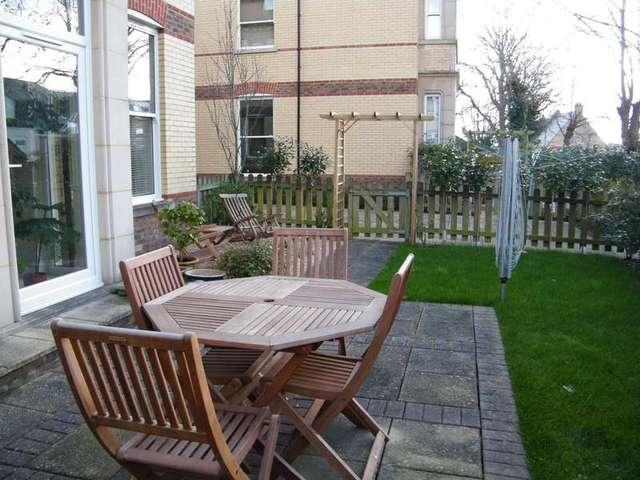  Image of 2 bedroom Flat for sale in Dorchester Road Weymouth DT4 at 47 Dorchester Road  Weymouth, DT4 7JT