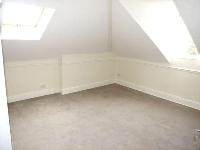  Image of 2 bedroom Flat to rent in Buxton Road Weymouth DT4 at Weymouth, DT4 9PJ