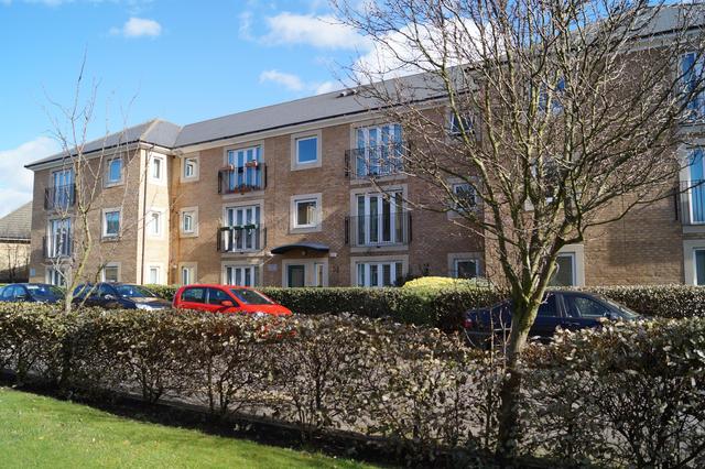 Image of 2 bedroom Flat for sale in White Lodge Close Isleworth TW7 at Isleworth Middlesex Isleworth, TW7 6TH