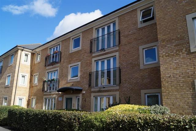  Image of 2 bedroom Flat for sale in White Lodge Close Isleworth TW7 at Isleworth Middlesex Isleworth, TW7 6TH