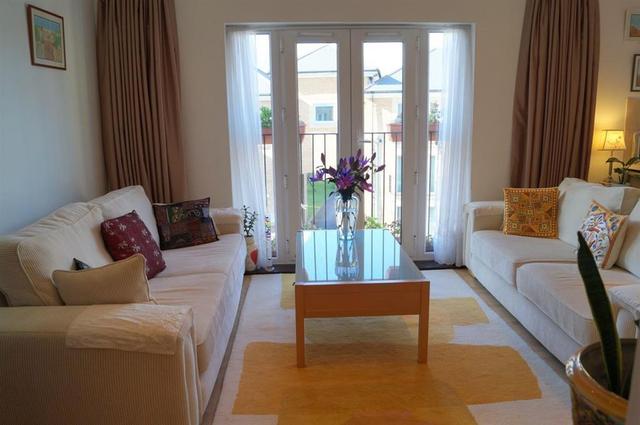  Image of 2 bedroom Flat for sale in White Lodge Close Isleworth TW7 at Isleworth Middlesex Isleworth, TW7 6TH