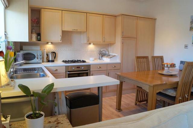  Image of 2 bedroom Flat for sale in White Lodge Close Isleworth TW7 at Isleworth Middlesex Isleworth, TW7 6TH