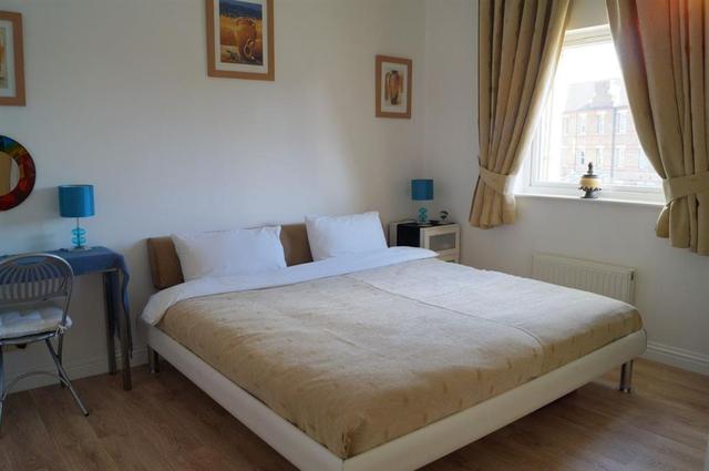  Image of 2 bedroom Flat for sale in White Lodge Close Isleworth TW7 at Isleworth Middlesex Isleworth, TW7 6TH