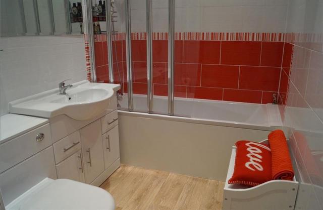  Image of 2 bedroom Flat for sale in White Lodge Close Isleworth TW7 at Isleworth Middlesex Isleworth, TW7 6TH