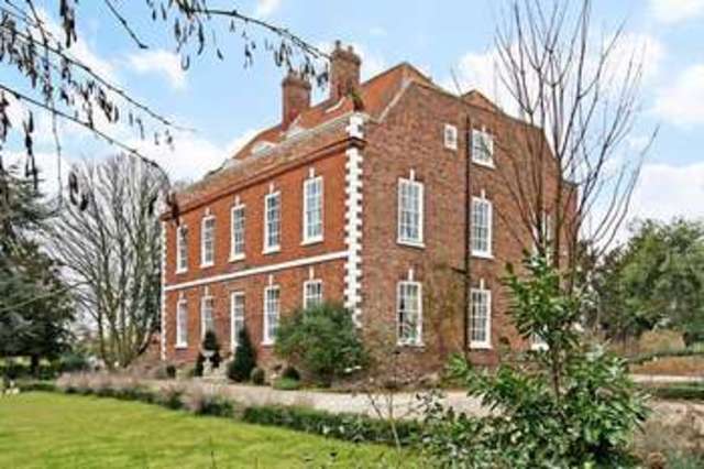 Image of 4 bedroom Detached house for sale in Whitecross Street Barton-upon-Humber DN18 at Whitecross Street  Barton-Upon-Humber, DN18 5DF