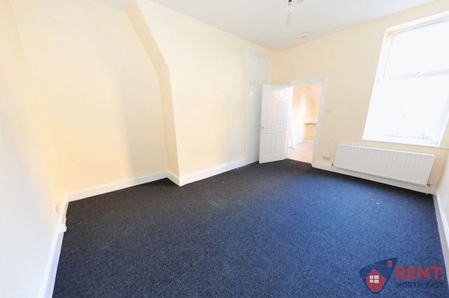  Image of 1 bedroom Flat to rent in Whitehall Road Bensham Gateshead NE8 at Whitehall Road Bensham Gateshead, NE8 4PT