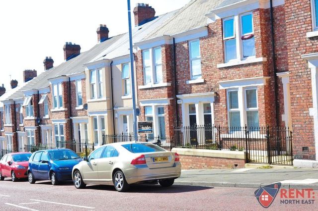  Image of 1 bedroom Flat to rent in Whitehall Road Bensham Gateshead NE8 at Whitehall Road Bensham Gateshead, NE8 4PT