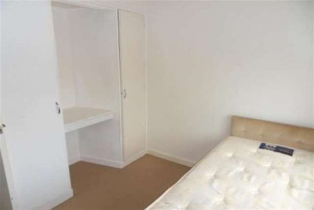  Image of 4 bedroom Detached house to rent in Whitton Way Gosforth Newcastle upon Tyne NE3 at Newcastle upon Tyne, NE3 3HY