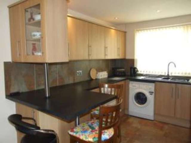  Image of 2 bedroom Bungalow for sale in Whitworth Drive Radcliffe-on-Trent Nottingham NG12 at Radcliffe-on-Trent Nottingham Radcliffe on Trent, NG12 2DE