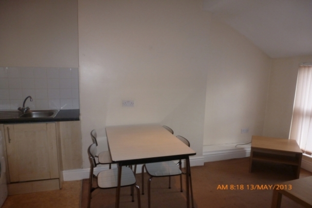  Image of 2 bedroom Apartment to rent in Cavendish Terrace Manchester M21 at WILBRAHAM ROAD CHORLTON MANCHESTER M21 0UA, M21 0UA