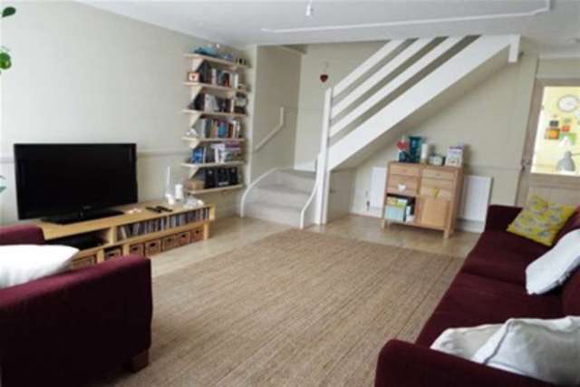 Image of 2 bedroom Detached house to rent in Luckhurst Road Willesborough Ashford TN24 at Ashford, TN24 0UL