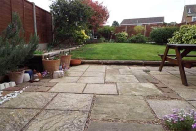 Image of 2 bedroom Detached house to rent in Luckhurst Road Willesborough Ashford TN24 at Ashford, TN24 0UL