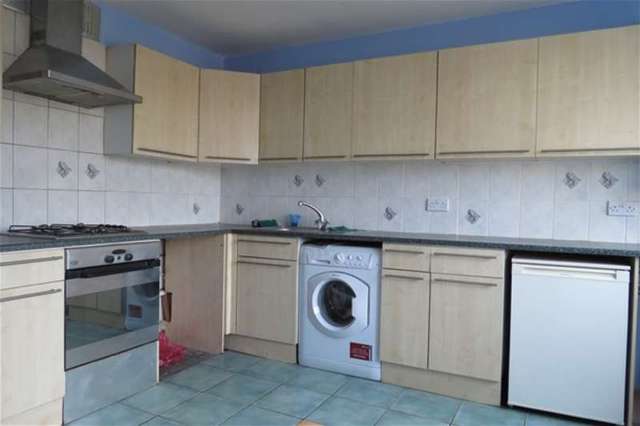  Image of 2 bedroom Flat to rent in Norwood Road London SE27 at West Norwood, SE27 9DD