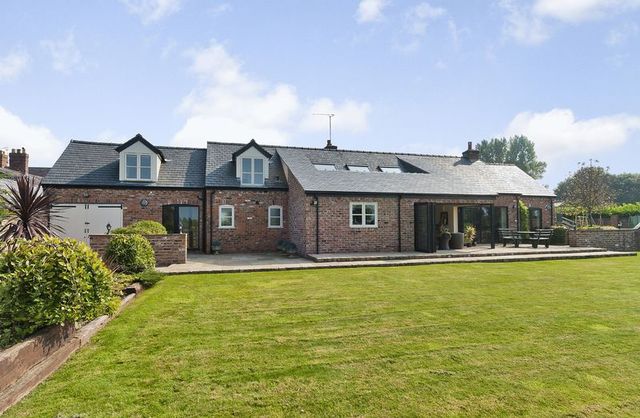  Image of 4 bedroom Property for sale in Willington Road Oscroft Tarvin Chester CH3 at Willington Road Oscroft,Tarvin Chester, CH3 8NL