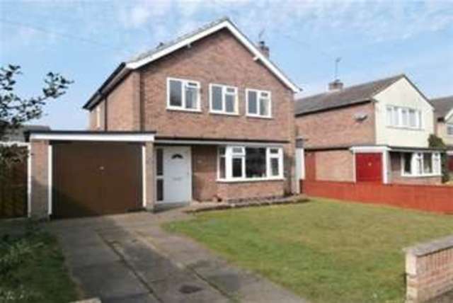  Image of 3 bedroom Detached house to rent in Wilton Avenue Loughborough LE11 at Loughborough, LE11 2AS