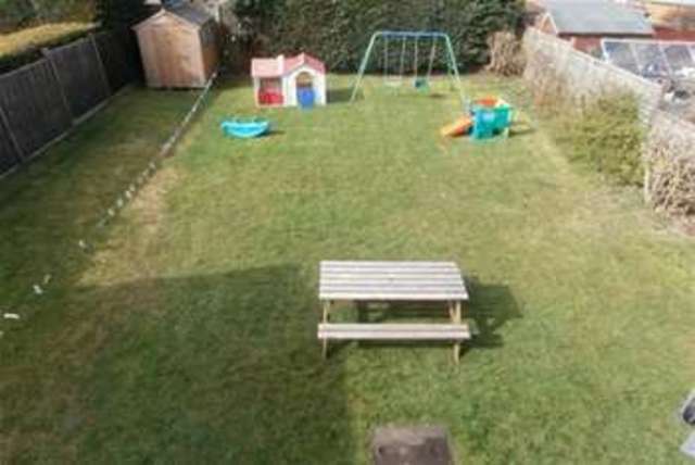  Image of 3 bedroom Detached house to rent in Wilton Avenue Loughborough LE11 at Loughborough, LE11 2AS