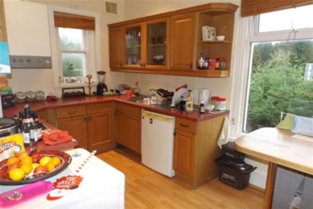  Image of 3 bedroom Flat to rent in Wimborne Road Winton Bournemouth BH3 at Bournemouth, BH3 7AD