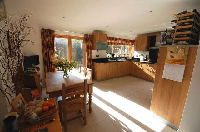  Image of 3 bedroom Detached house to rent in Thistledown Close Winchester SO22 at Stockbridge Road  Winchester, SO22 5HZ