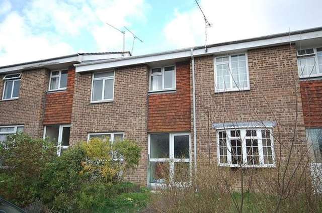  Image of 4 bedroom Detached house to rent in Milland Road Winchester SO23 at Winchester, SO23 0PZ