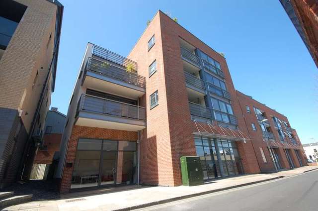  Image of 1 bedroom Flat for sale in Staple Gardens Winchester SO23 at Staple Gardens  Winchester, SO23 8SL