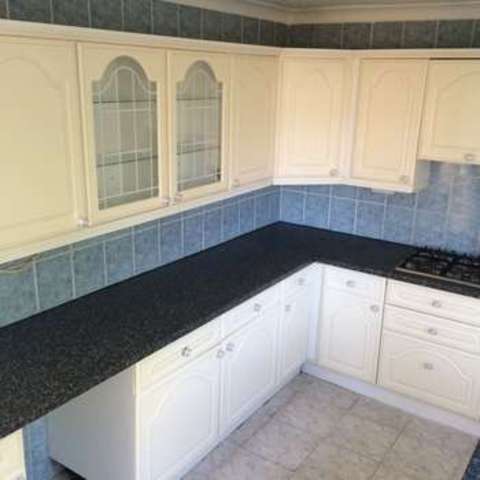  Image of 3 bedroom Semi-Detached house to rent in Winchester Crescent Gravesend DA12 at Winchester Crescent  Gravesend, DA12 5RZ