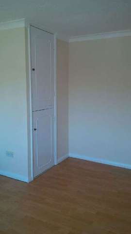  Image of 3 bedroom Semi-Detached house to rent in Winchester Crescent Gravesend DA12 at Winchester Crescent  Gravesend, DA12 5RZ
