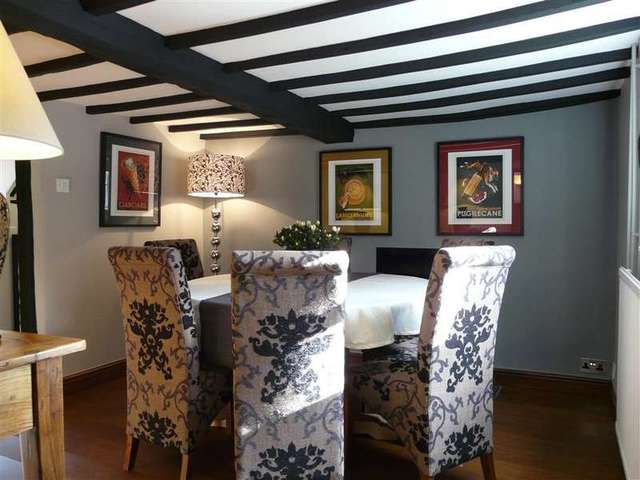  Image of 3 bedroom Detached house for sale in Winston Avenue Tadley RG26 at Winston Avenue  Tadley, RG26 3NS