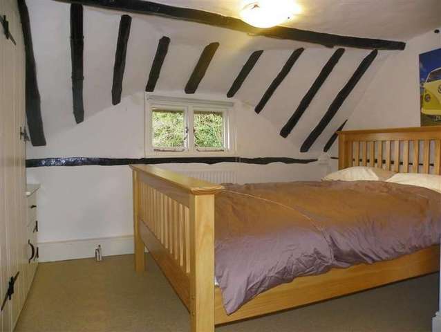  Image of 3 bedroom Detached house for sale in Winston Avenue Tadley RG26 at Winston Avenue  Tadley, RG26 3NS