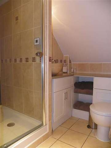  Image of 3 bedroom Detached house for sale in Winston Avenue Tadley RG26 at Winston Avenue  Tadley, RG26 3NS