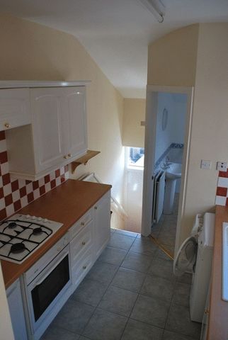  Image of 3 bedroom Flat to rent in Wolseley Gardens Newcastle upon Tyne NE2 at Wolseley Gardens Jesmond Heaton, NE2 1HR
