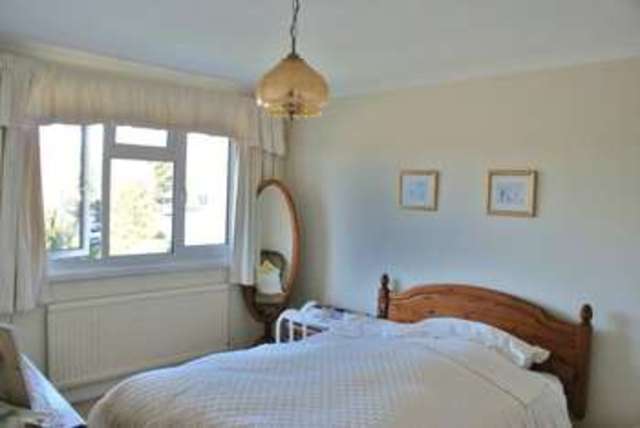  Image of 3 bedroom Detached house to rent in Grimmer Way Woodcote Reading RG8 at Grimmer Way Woodcote Reading, RG8 0SN